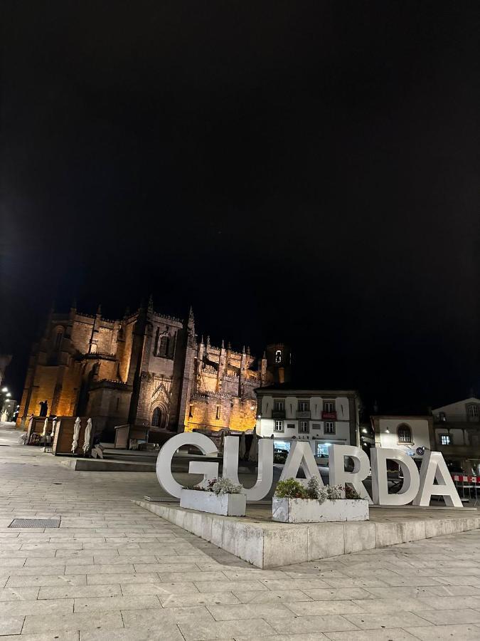 Rústico T1 no centro cidade Guarda Exterior foto